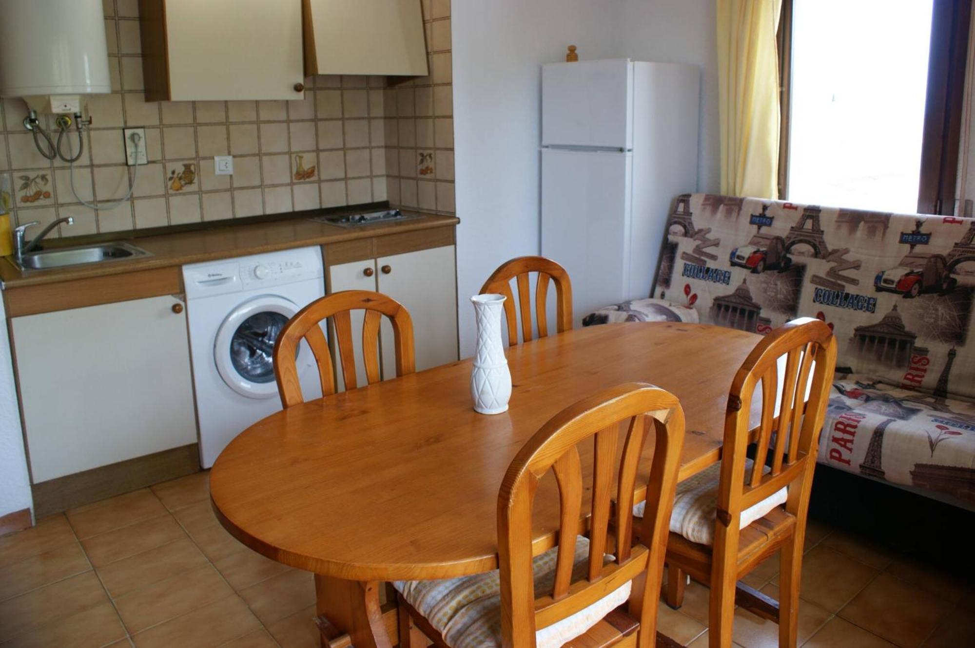 Apartamento En Roses Parking Y Piscina Comunitaria מראה חיצוני תמונה